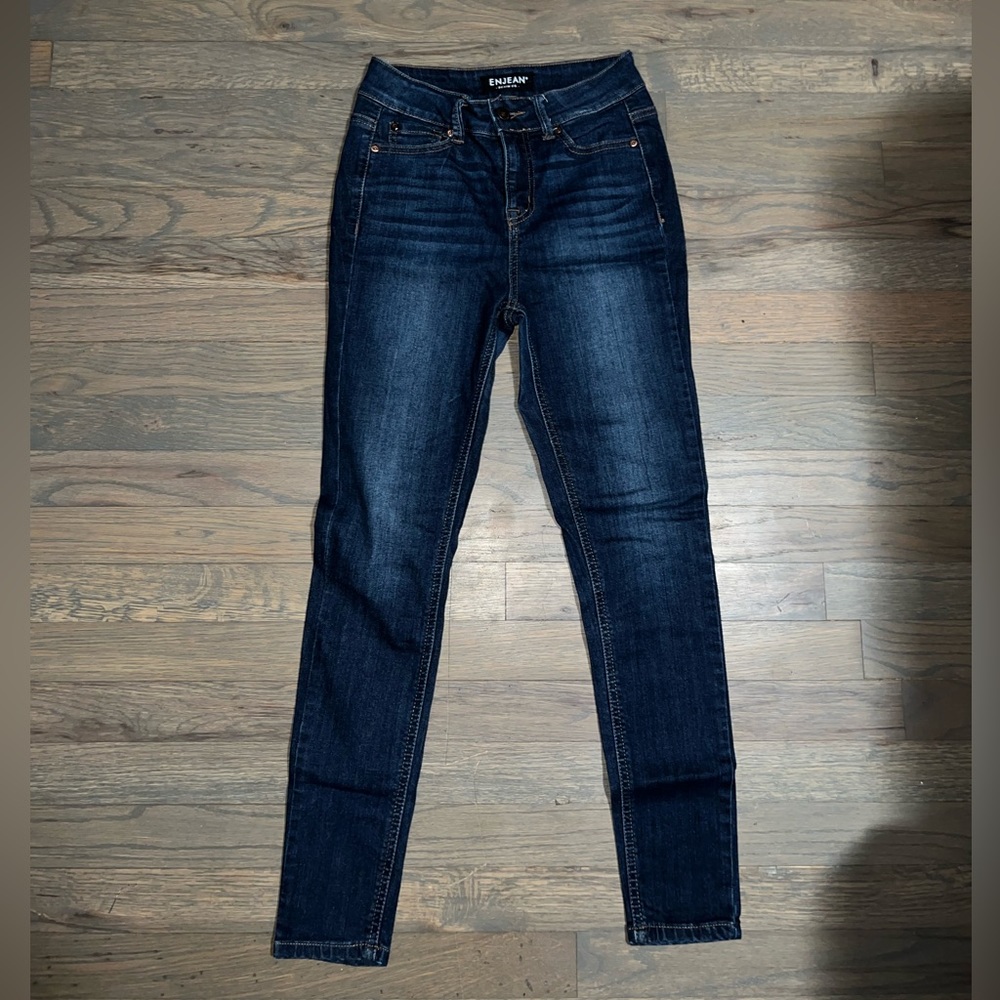 Dark Wash-Ankle Jeans